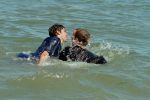 FRIENDS, SPLASHING 3